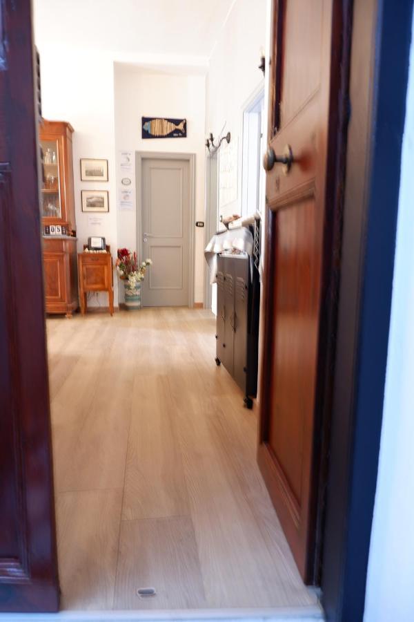 Bed and Breakfast Da U Gidela Сестри-Леванте Экстерьер фото